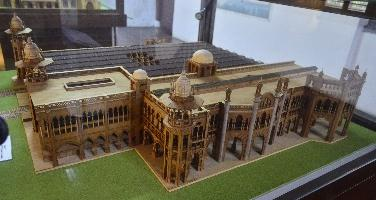 Model Stesen Keretapi Tanah