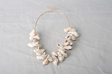 Rantai dari Cengkerang Siput