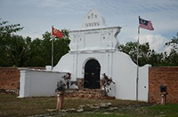 Pintu Gerbang Kacapuri