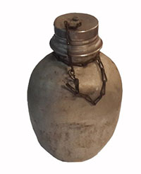 Botol Air Pengganas Komunis